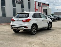 
										Mitsubishi Outlander full									
