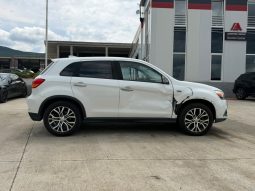 
										Mitsubishi Outlander full									