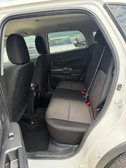 
										Mitsubishi Outlander full									