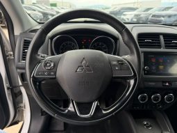 
										Mitsubishi Outlander full									