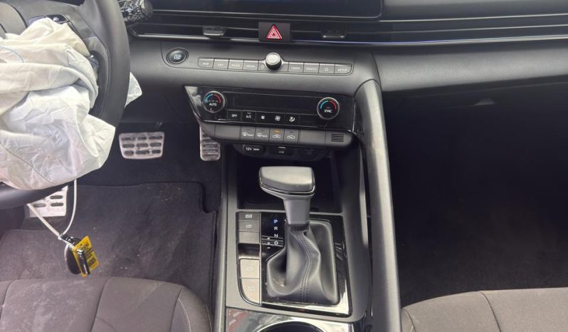 
								2025 Hyundai Elantra, Sel Sport full									