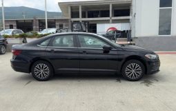 
										Volkswagen Jetta SE full									