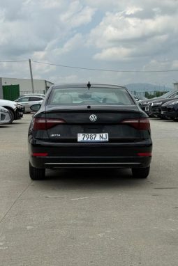 
										Volkswagen Jetta SE full									