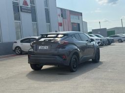 
										2020 Toyota C-HR full									
