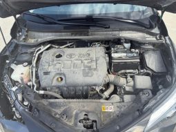 
										2020 Toyota C-HR full									