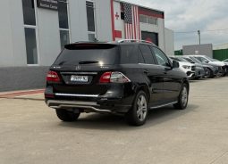
										Mercedes-Benz ML-Class full									
