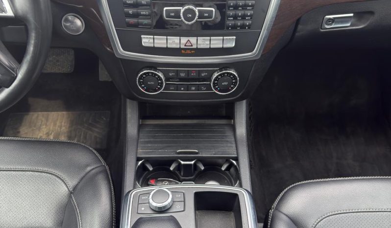 
								Mercedes-Benz ML-Class full									