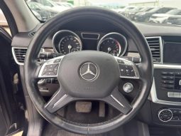 
										Mercedes-Benz ML-Class full									
