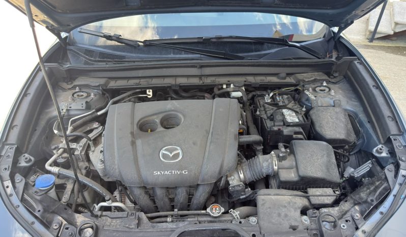 
								Mazda CX-30 full									
