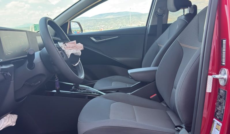 
								2023 KIA Niro full									