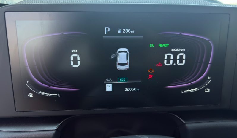
								2023 KIA Niro full									