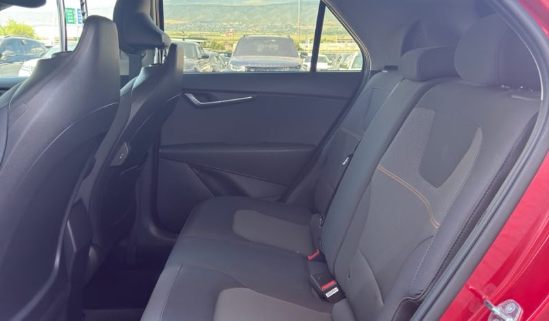 
								2023 KIA Niro full									