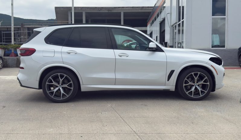 
								2019 BMW X5 full									