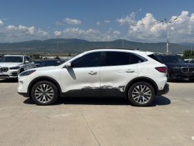 Ford Escape HYBRID TITANIUM