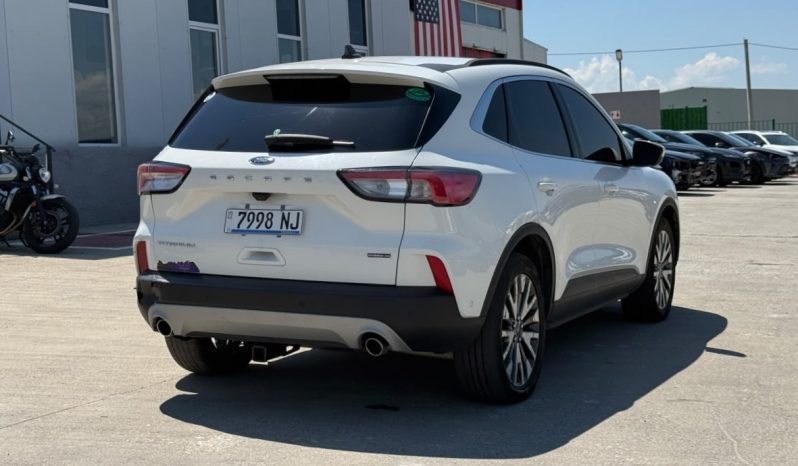 
								Ford Escape HYBRID TITANIUM full									