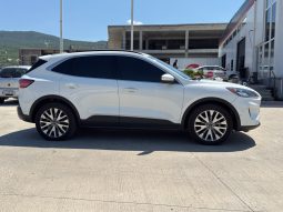 
										Ford Escape HYBRID TITANIUM full									