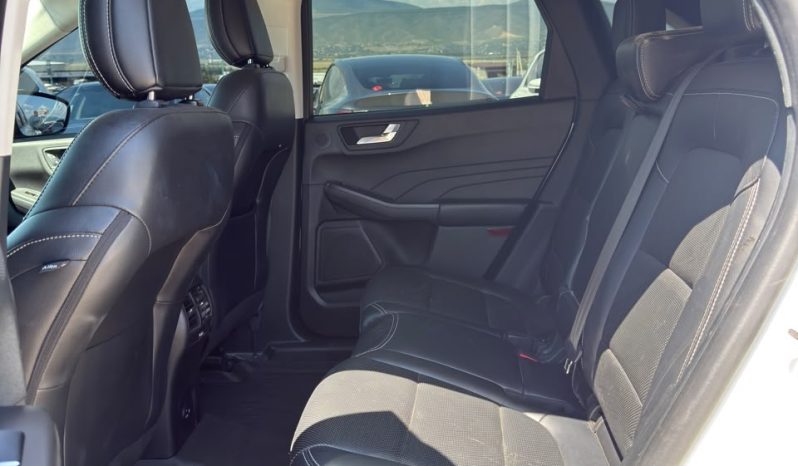
								Ford Escape HYBRID TITANIUM full									