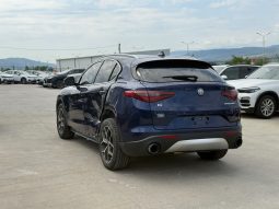 
										Alfa Romeo Stelvio full									