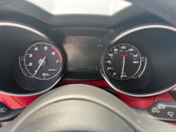 
										Alfa Romeo Stelvio full									