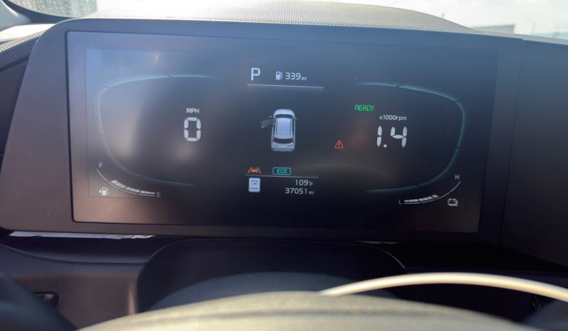 
								KIA Niro full									