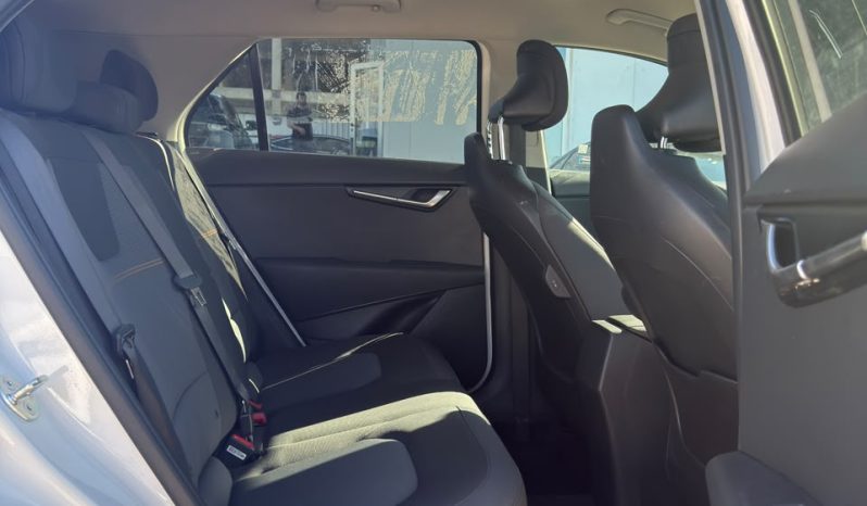 
								KIA Niro full									