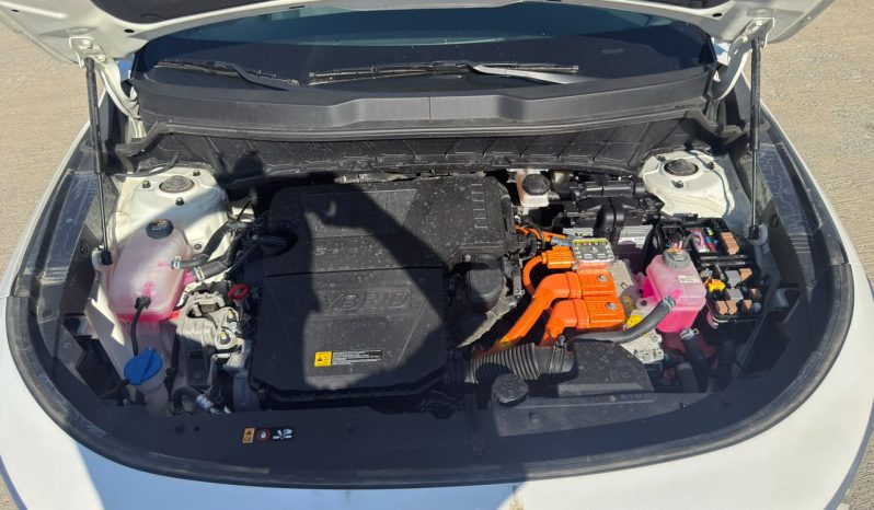 
								KIA Niro full									