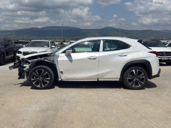 Lexus UX 250h