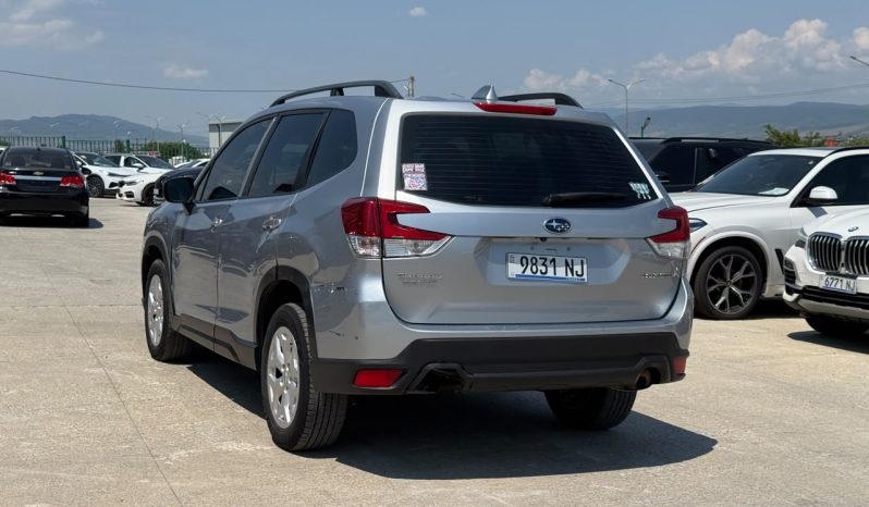 
								Subaru Forester full									
