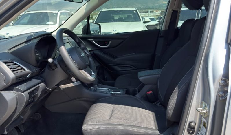 
								Subaru Forester full									