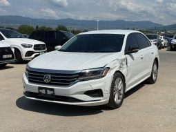 
										Volkswagen Passat full									