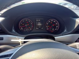 
										Volkswagen Passat full									