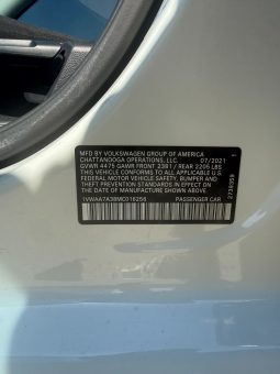 
										Volkswagen Passat full									