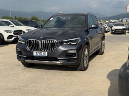 
										2020 BMW X5 full									