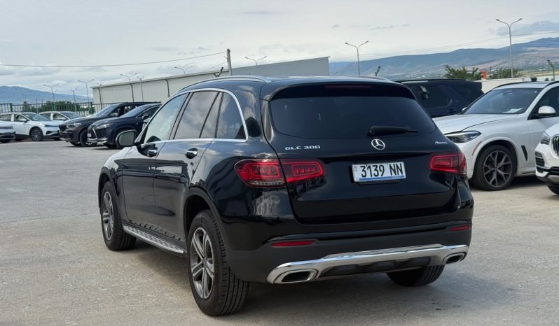 
								Mercedes-benz Glc 300 full									