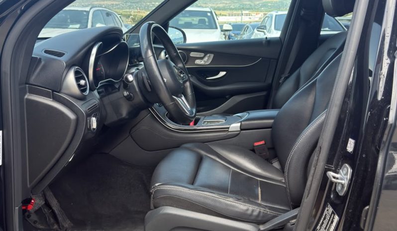 
								Mercedes-benz Glc 300 full									
