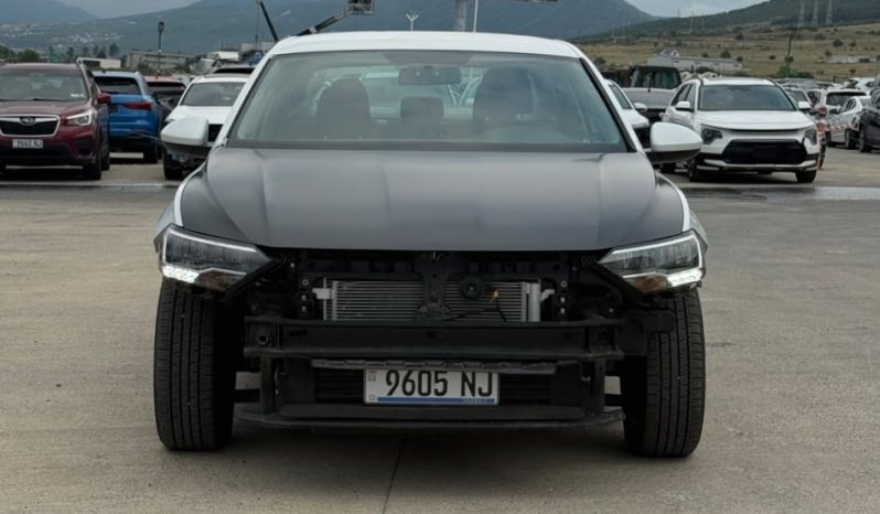 
								Volkswagen Jetta full									