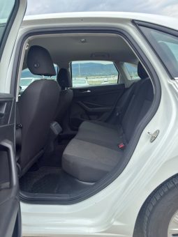 
										Volkswagen Jetta full									