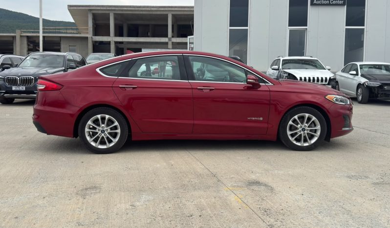 
								2019 Ford Fusion, Hybrid Sel full									