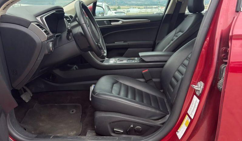 
								2019 Ford Fusion, Hybrid Sel full									