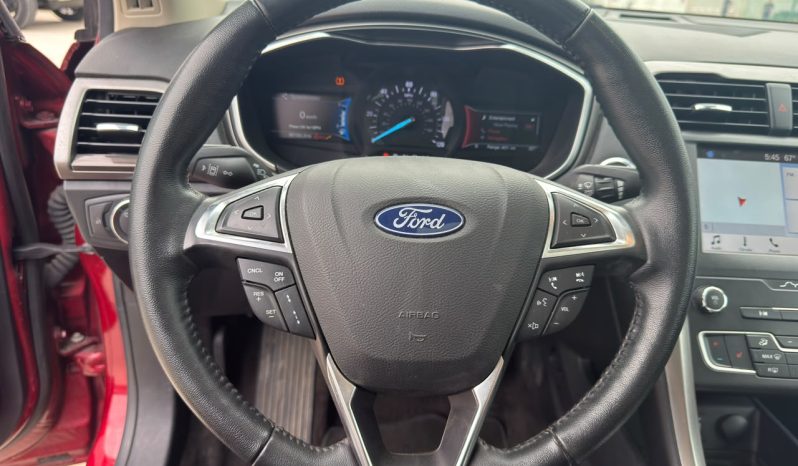 
								2019 Ford Fusion, Hybrid Sel full									