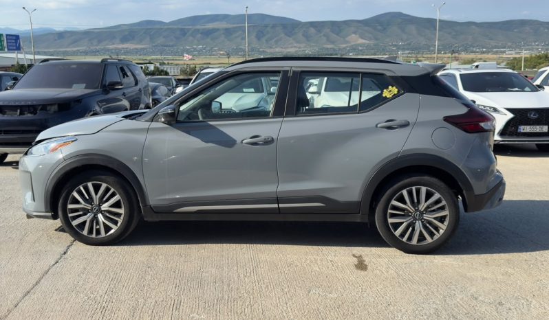 
								2024 Nissan Kicks full									
