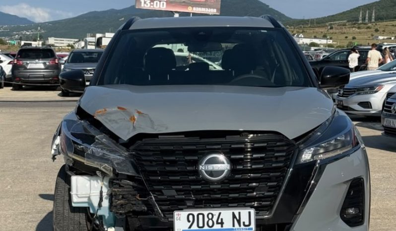 
								2024 Nissan Kicks full									
