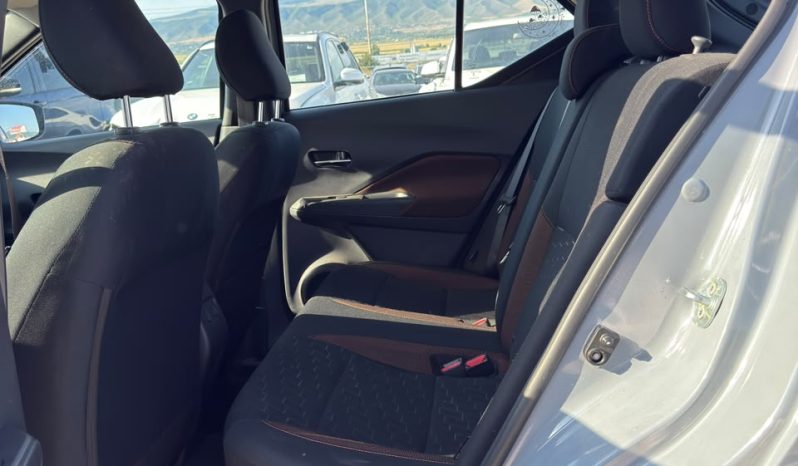 
								2024 Nissan Kicks full									