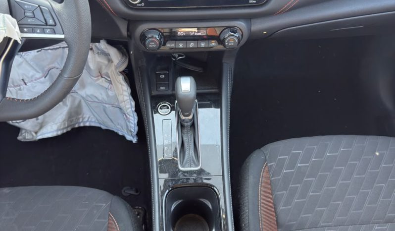
								2024 Nissan Kicks full									