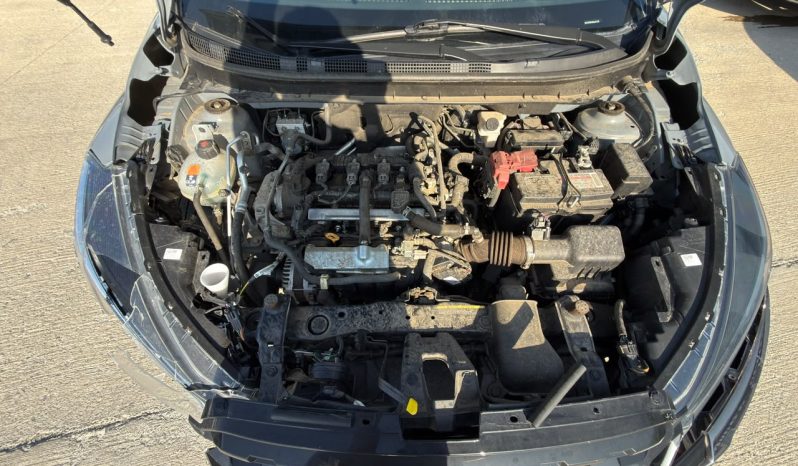
								2024 Nissan Kicks full									