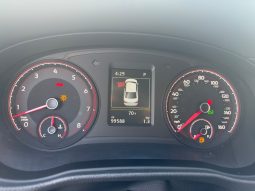 
										Volkswagen Passat full									