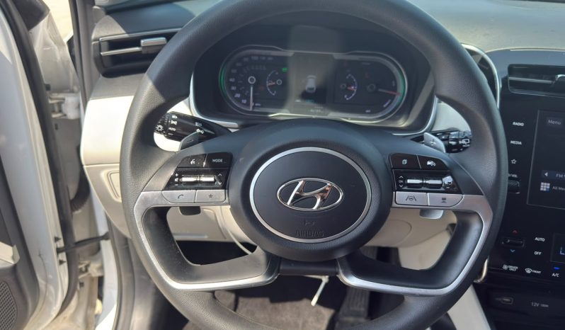 
								Hyundai Tucson Hybrid full									