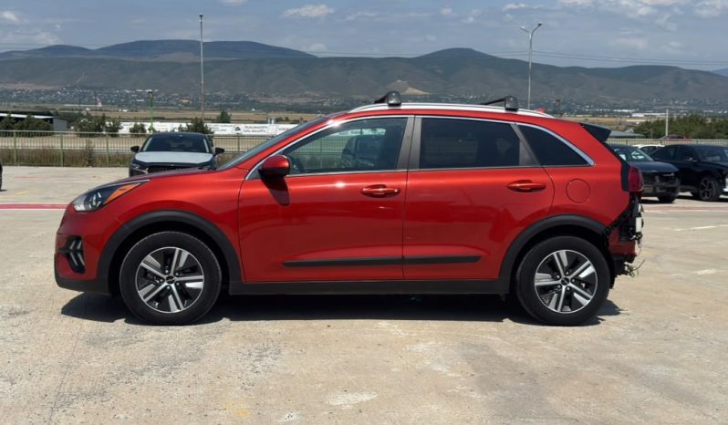 
								Kia Niro full									