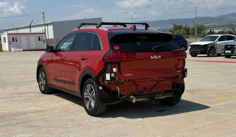 
								Kia Niro full									