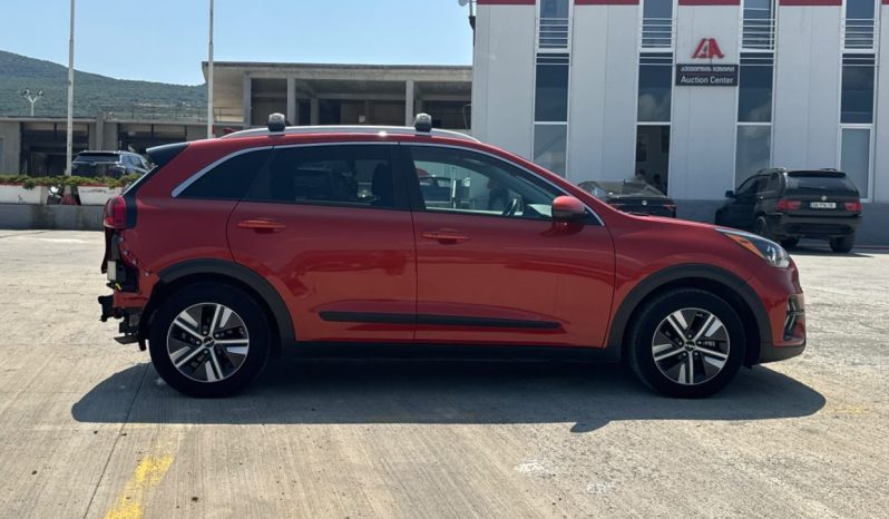 
								Kia Niro full									